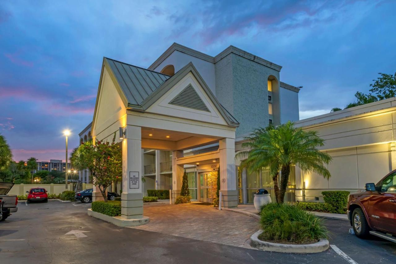Best Western Plus North Miami-Bal Harbour Exterior photo
