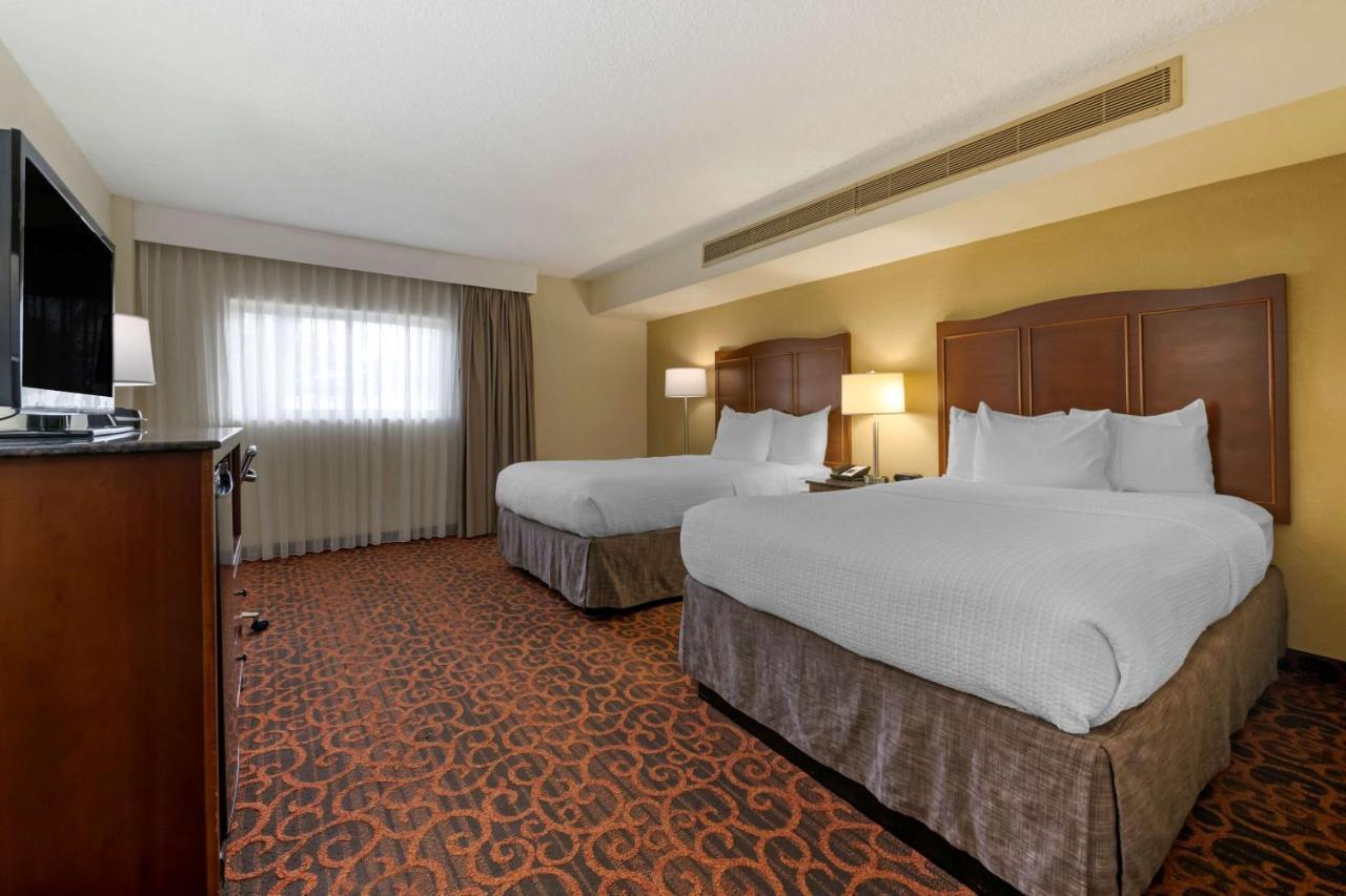Best Western Plus North Miami-Bal Harbour Exterior photo