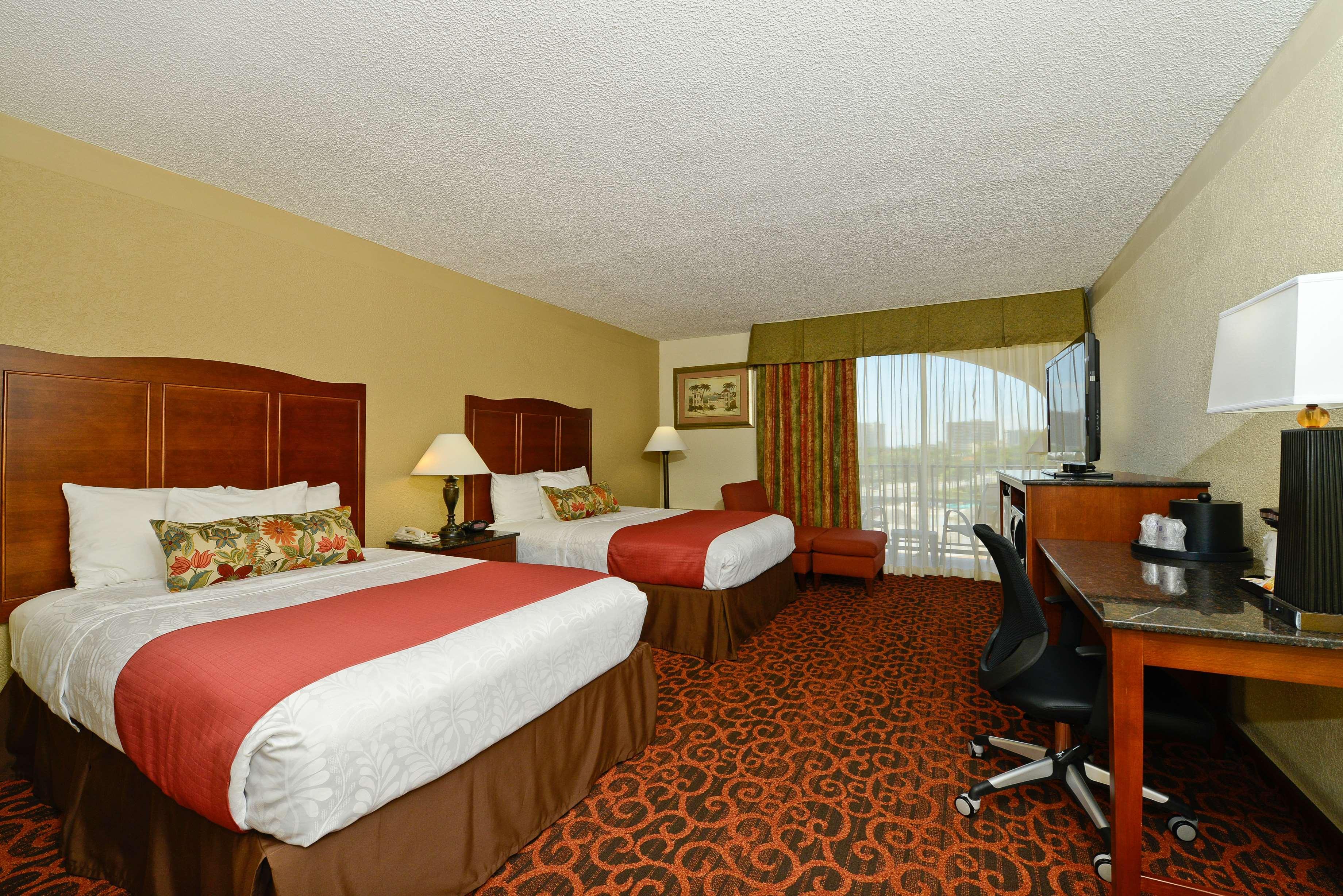 Best Western Plus North Miami-Bal Harbour Exterior photo
