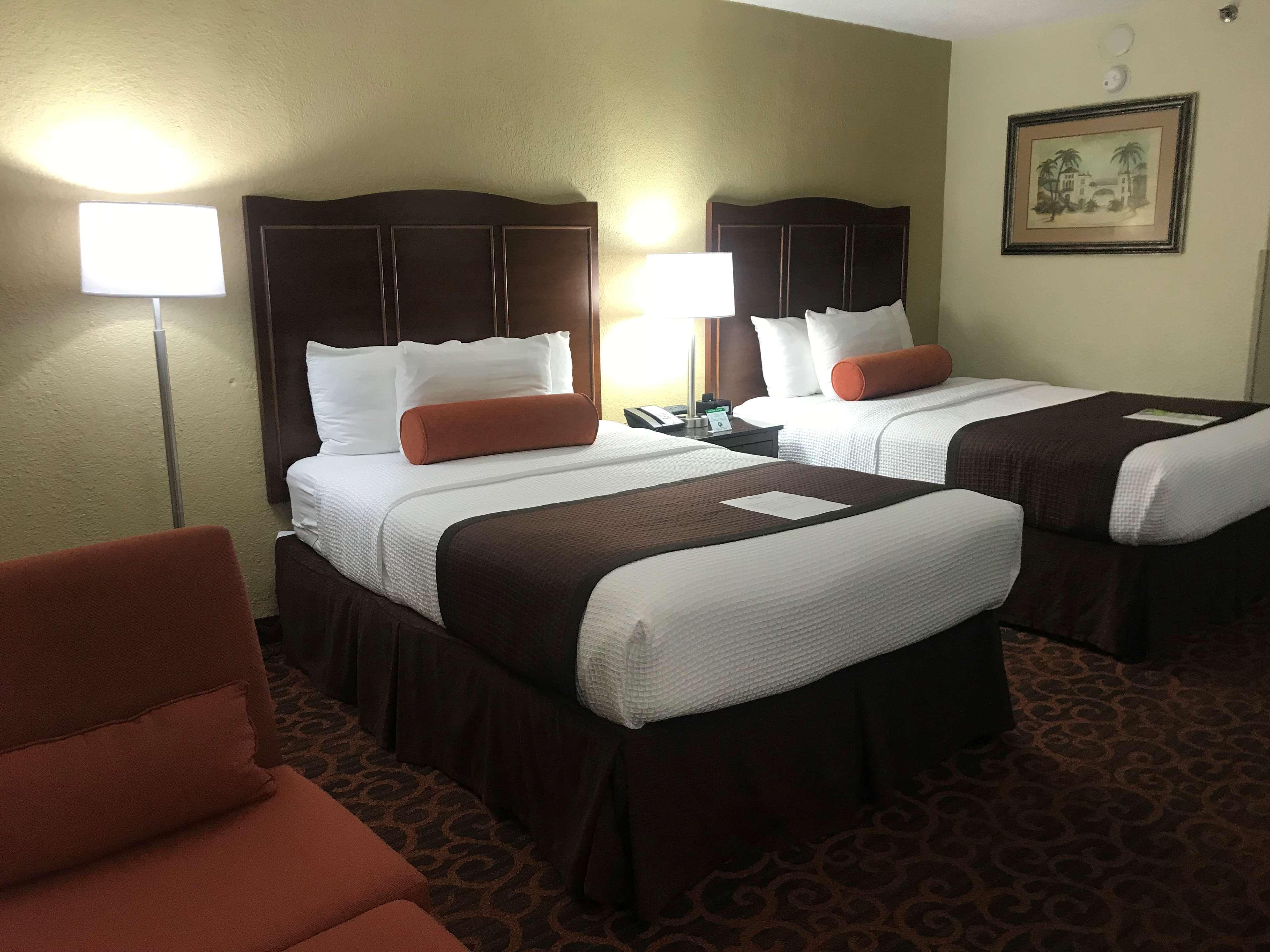 Best Western Plus North Miami-Bal Harbour Exterior photo