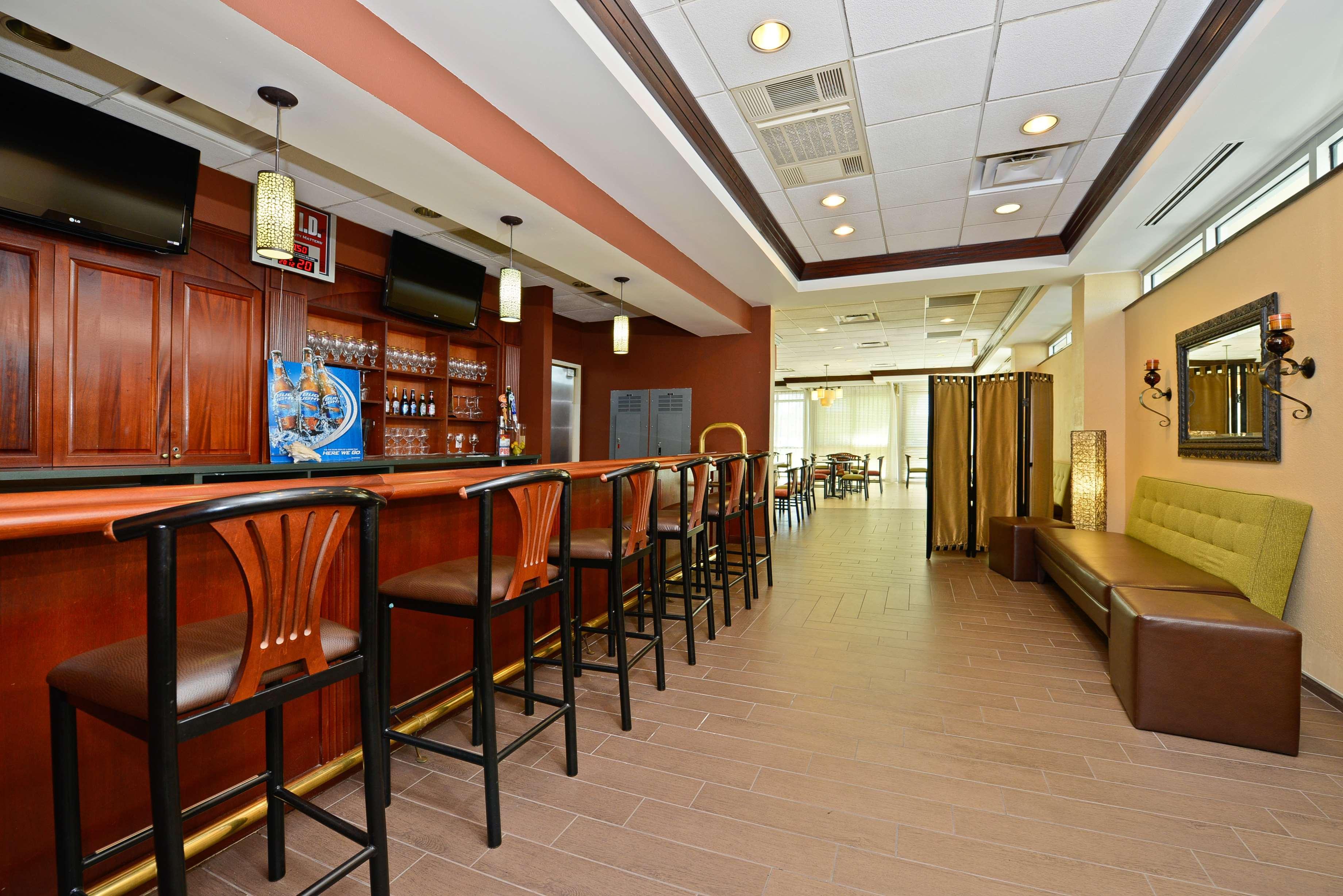 Best Western Plus North Miami-Bal Harbour Exterior photo