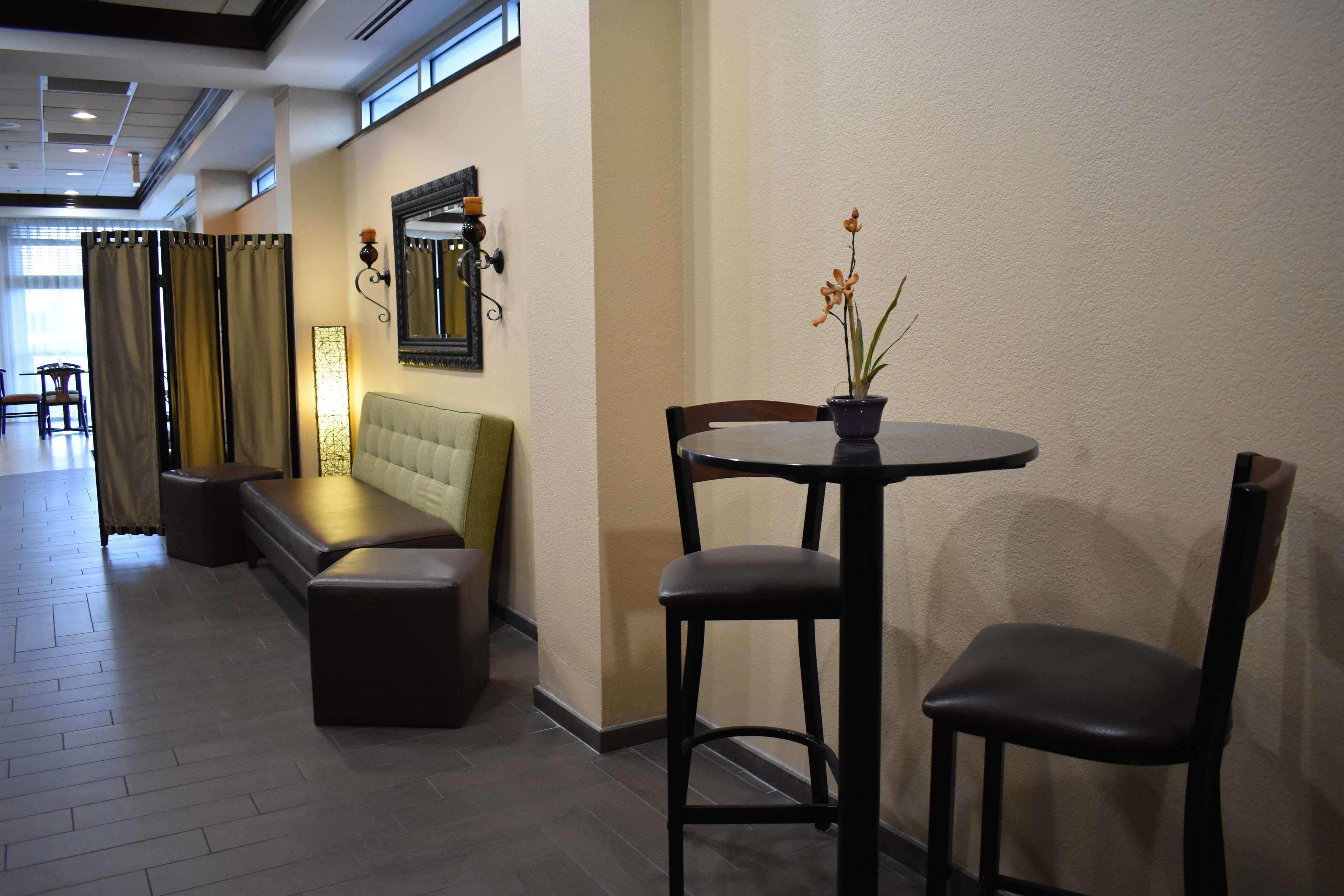 Best Western Plus North Miami-Bal Harbour Exterior photo