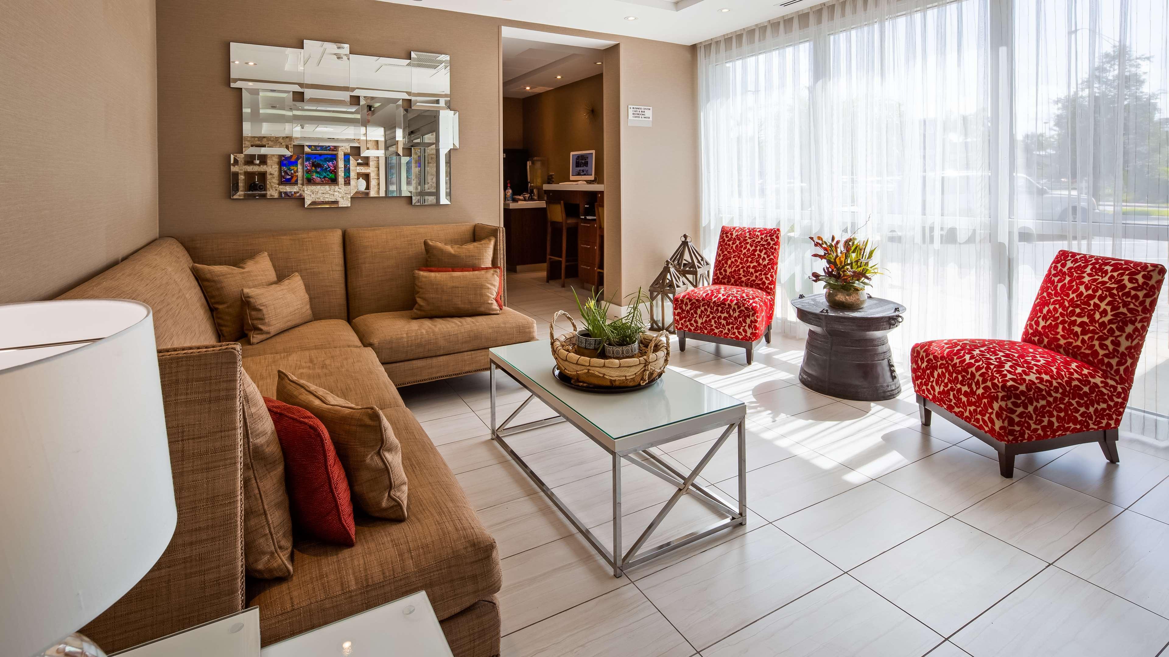 Best Western Plus North Miami-Bal Harbour Exterior photo