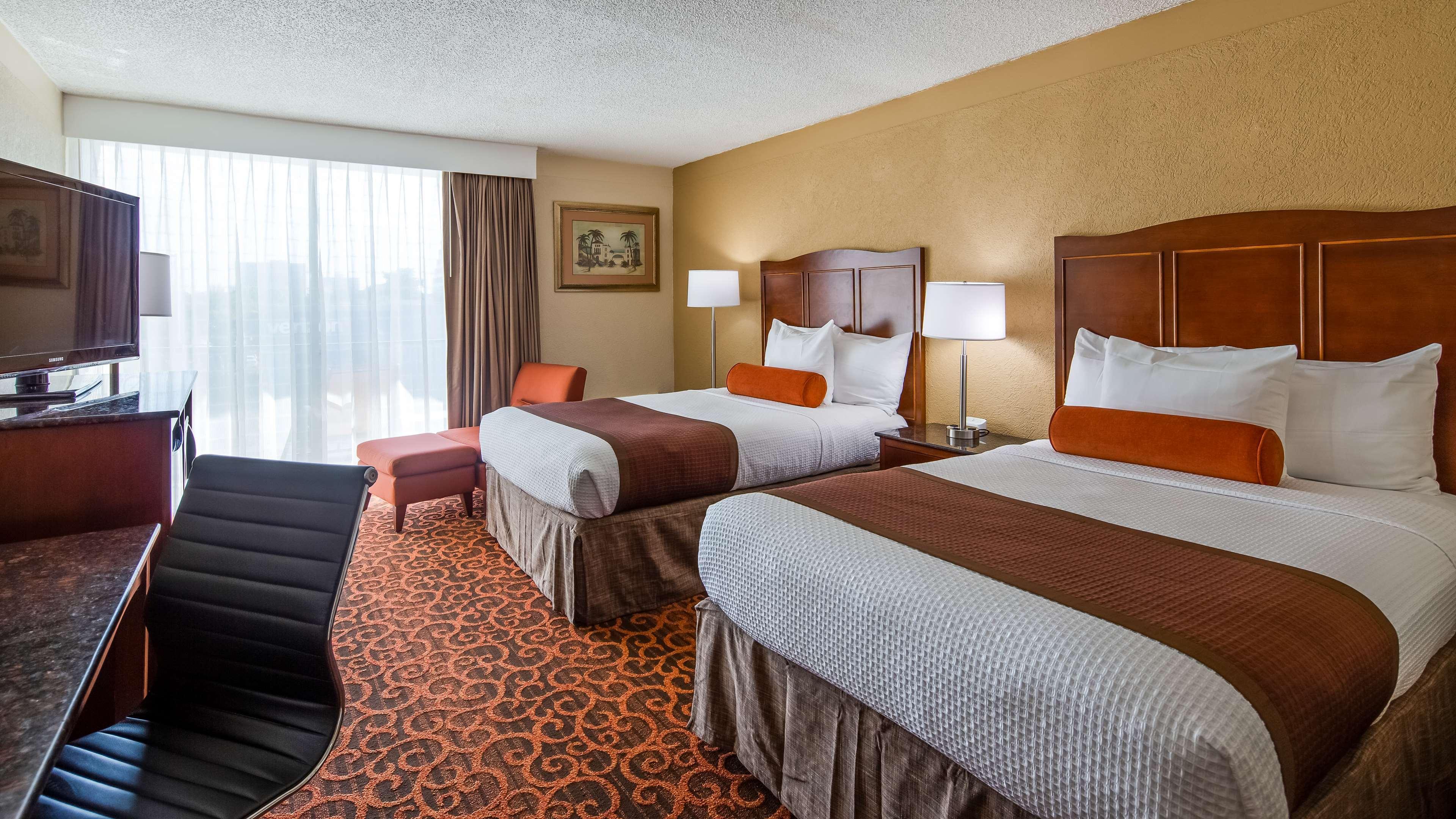 Best Western Plus North Miami-Bal Harbour Exterior photo