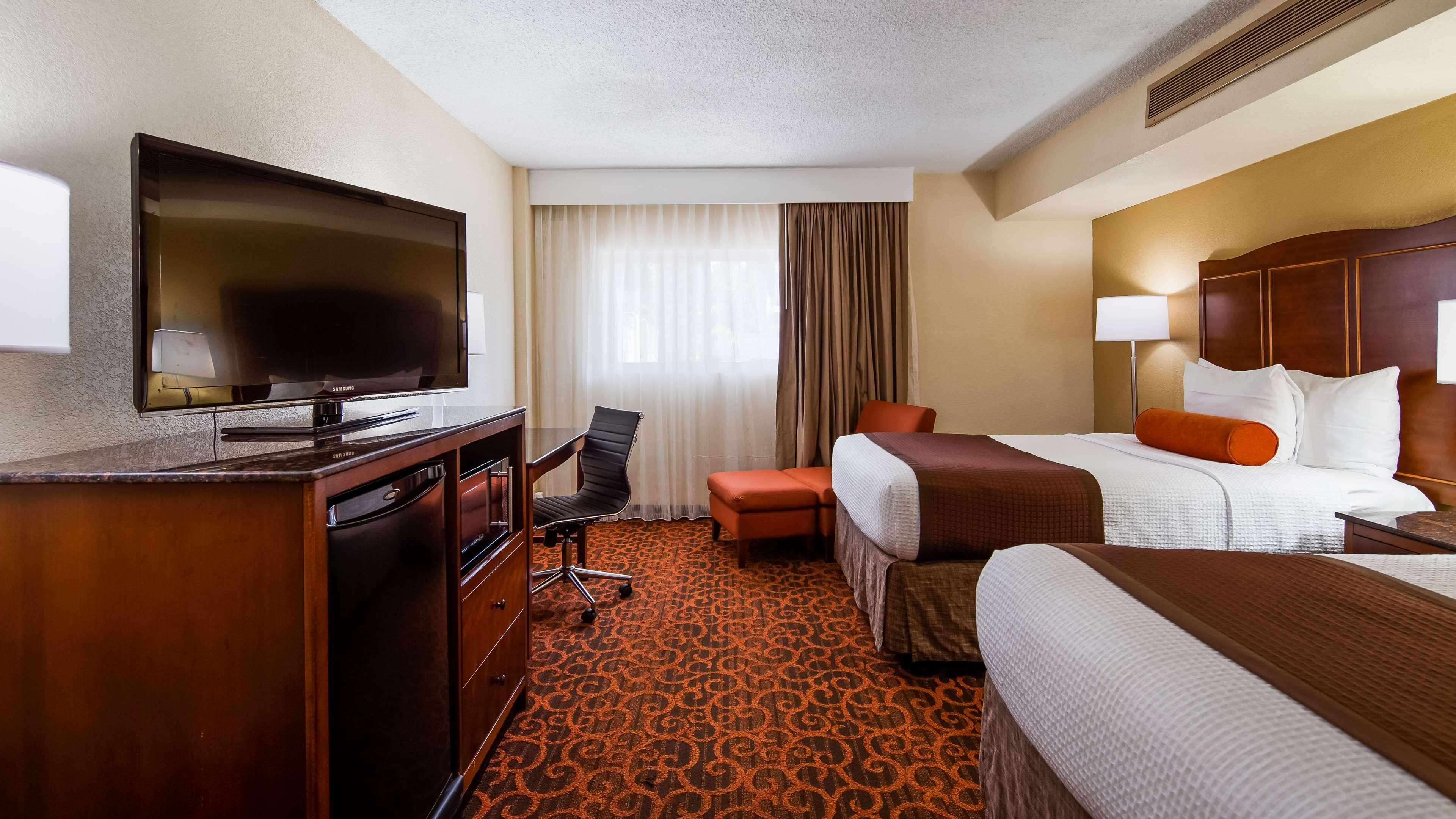 Best Western Plus North Miami-Bal Harbour Exterior photo