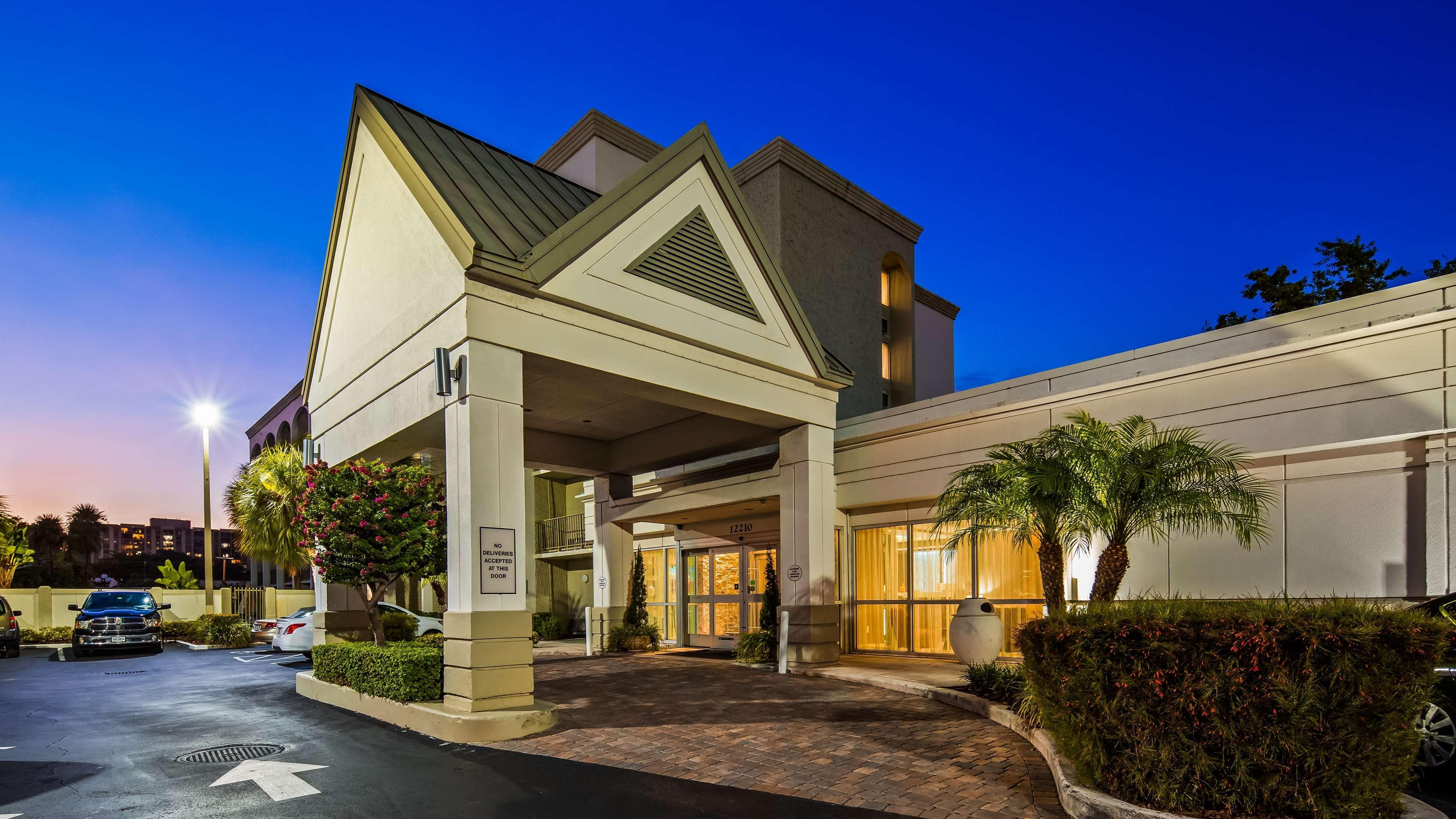 Best Western Plus North Miami-Bal Harbour Exterior photo